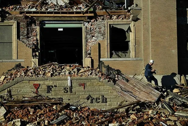 Son dakika: ABD'deki kasırga felaketi haritayı bile değiştirdi! 130 yılın en ölümcülü-5