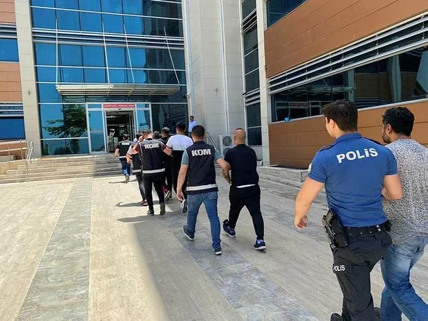 İzmir'de korku filmi gibi olay! Su ikram edilen adam hayatının şokunu yaşadı: Uygunsuz fotoğrafları çekilerek...-3