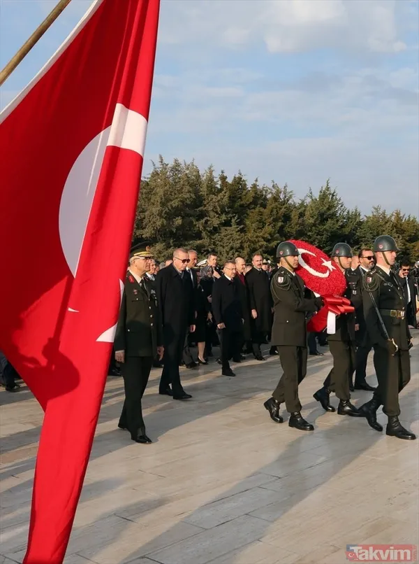 Devlet erkanı Atatürk'ü anma töreni için Anıtkabir'de - 37