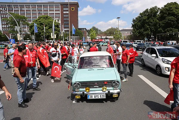 Türkiye-Portekiz maçı öncesi Türk taraftarlar Dortmund'u adeta kırmızı beyaza boyadı | Filistin yine unutulmadı - 31