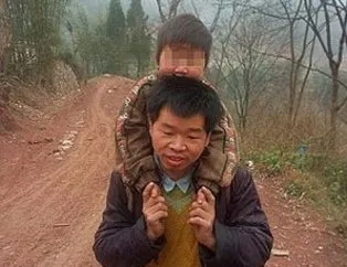 Bu babalar ayakta alkışlanır