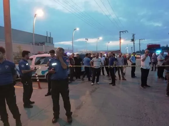 Son dakika: Kocaeli'de bir fabrikada yangın çıktı! Patlamalar yaşanıyor...-2