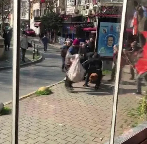 yine-pitbull-dehseti-beyoglundan-3-kisiyi-yaraladi-1645050971237.jpeg Yine pitbull dehşeti! Beyoğlu'ndan 3 kişiyi yaraladı-2