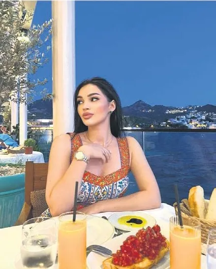 Turistlerin akın akın geldiği Bodrum'da kıtlık başladı: Havyar ve kral yengeç bacağı kapış kapış gidiyor-6