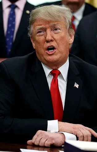 Trump'tan tuhaf açıklama: Sizin de yeni yılınız kutlu olsun