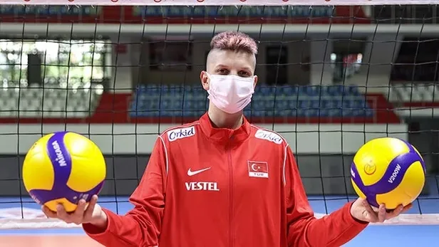 Ebrar Karakurt kimdir? Milli voleybolcu Ebrar Karakurt kaç yaşında, boyu kaç, nereli, hangi takımda oynuyor?-3