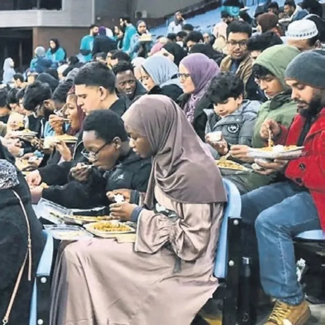 Aston Villa’dan iftar daveti