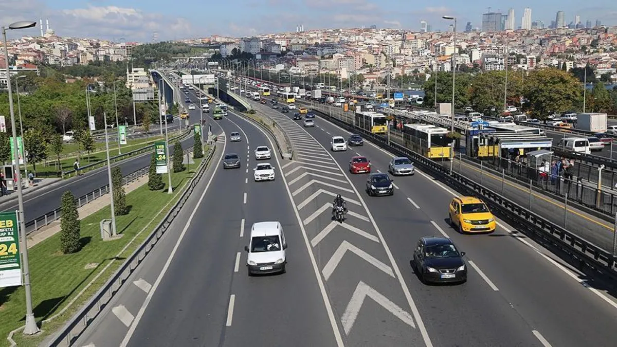 İstanbullular dikkat! Bu yollar trafiğe kapatıldı