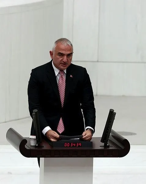 turkiyeden-bir-rekor-daha-kultur-ve-turizm-bakani-mehmet-nuri-ersoy-duyurdu-1639423502553.jpeg Türkiye'den bir rekor daha! Kültür ve Turizm Bakanı Mehmet Nuri Ersoy duyurdu-2