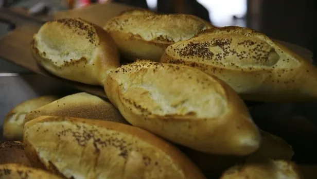 ankarada-ekmege-yuzde-20-zam-ankarada-guncel-ekmek-fiyatlari-ne-kadar-oldu-1599336023501.jpg Ankara'da ekmeğe yüzde 20 zam! Ankara'da güncel ekmek fiyatları ne kadar oldu?-1