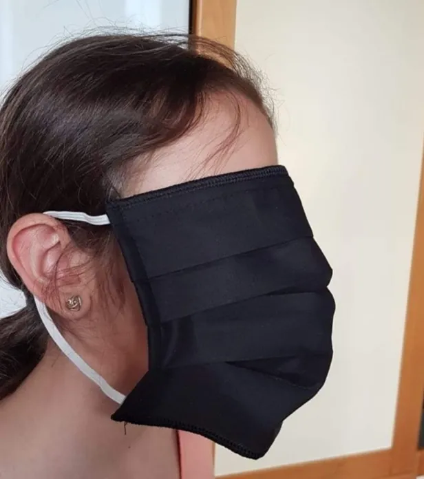 son-dakika-yunanistanda-maske-fiyaskosu-1600263343431.jpg Son dakika: Yunanistan’da dağıtılan maskeler alay konusu oldu! Tam bir fiyasko...-3