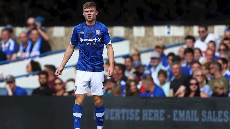 cimboma-ingiliz-kahraman-galatasaray-transferde-kararini-verdi-1723013100283.jpg Leif Davis