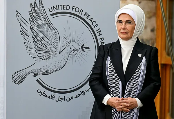 İstanbul'da Gazze Zirvesi! Emine Erdoğan: Bu vahşeti durdurmak için hangi ölüm eşiğini bekliyorsunuz?-4