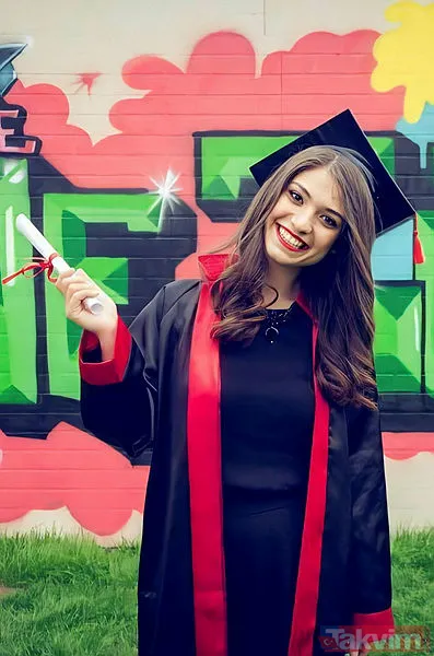 Bebek katilleri güzel sesli öğretmenimizi acımadan katletmişti! Şehit öğretmen Şenay Aybüke Yalçın vefatının 5. yılında kabri başında anıldı! - 1