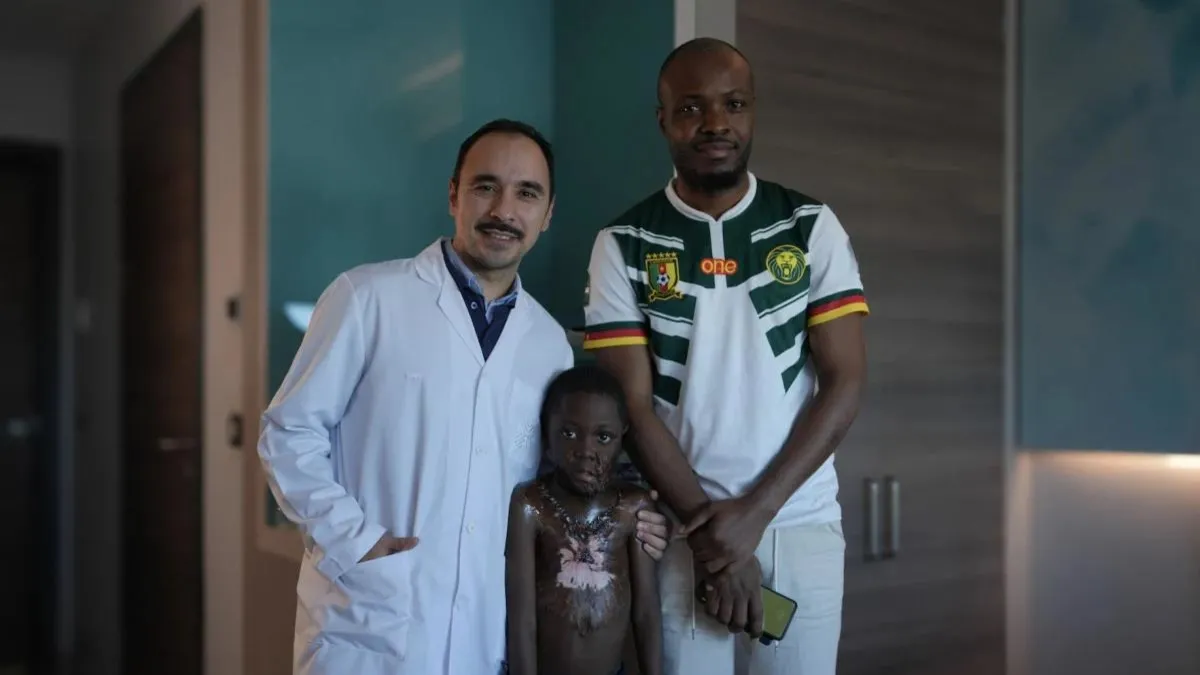 Kamerun'da çenesi gövdesine yapışan çocuğun imdadına Türk hekim yetişti!