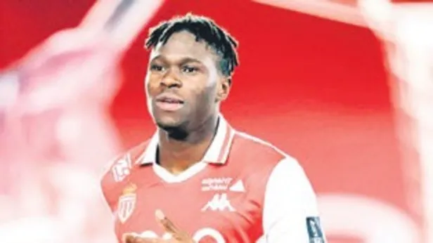 Singo Galatasaray’ın teklifini reddetti