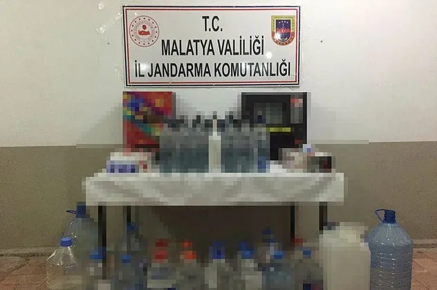 Son dakika: Malatya'da 775 litre sahte içki ile ele geçirildi