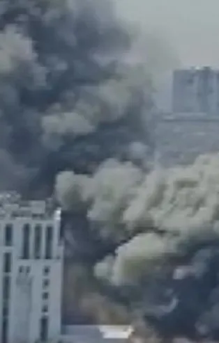 Son dakika: Bağcılar'da bir fabrikada yangın