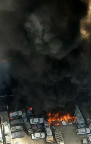 Son dakika: Kahramanmaraş’ta otoparktaki 71 araç alev alev yandı! Soruşturma başlatıldı