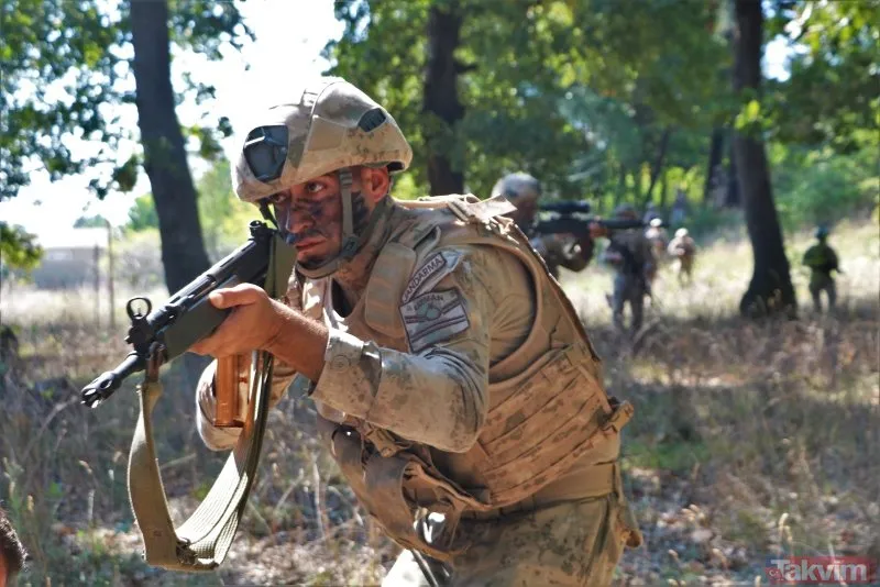 Dosta güven düşmana korku salıyor! İşte Türk komandosundan nefes kesen tatbikat