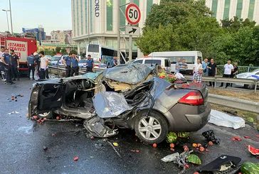 Küçükçekmece'de feci kaza: 2 ölü