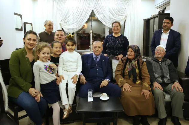 Başkan Erdoğan'dan Hatay'da ev ziyareti