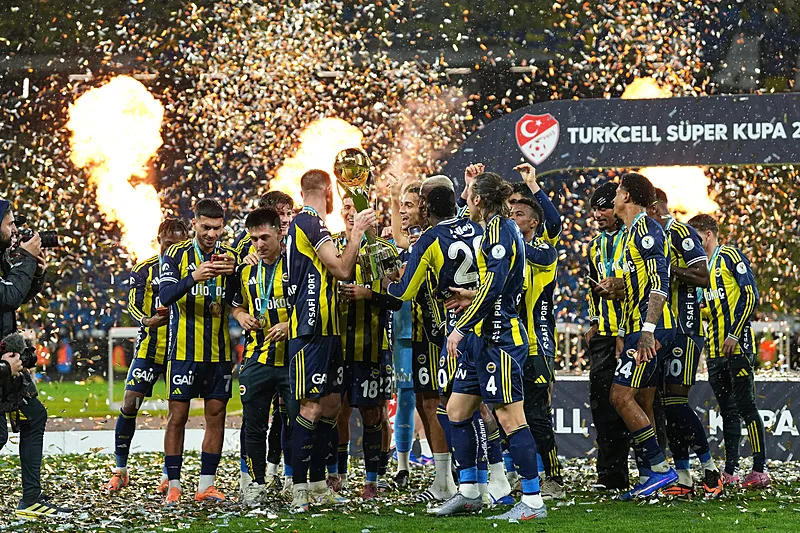 Fenerbahçe'nin Süper Kupa sevinci gölgede kalacak! Transferde mutlu son yakın - 5
