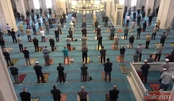 RAMAZAN BAYRAMI İL İL NAMAZ SAATLERİ 2 Mayıs 2022! Diyanet.gov.tr: 81 il namaz vakitleri listesi! Bayram namazı saat kaçta kılınacak? - 17