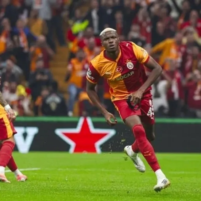 Victor Osimhen Afrika’da finale kaldı!