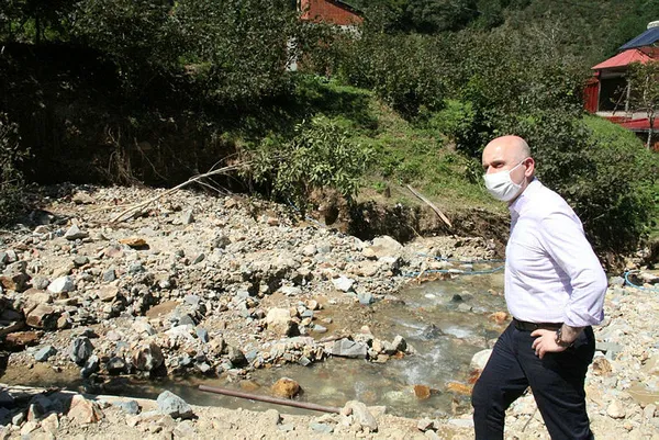 ulastirma-ve-altyapi-bakani-adil-karaismailoglu-giresunda-canla-basla-calisiyoruz-1598457736399.jpg Ulaştırma ve Altyapı Bakanı Adil Karaismailoğlu, Giresun'da: Canla başla çalışıyoruz-4