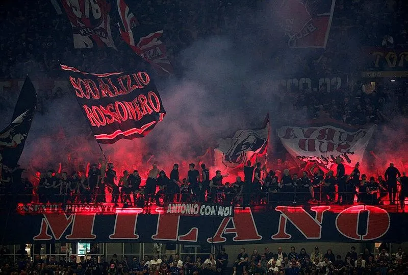 İtalya’da taraftarlara operasyon!