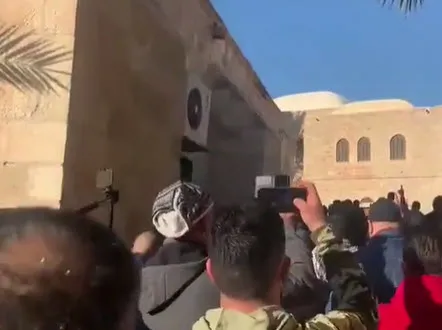 koronavirus-salgini-doneminde-israilli-bir-grup-filistin-bati-seriadaki-hz-musanin-kabrinde-alkollu-uyusturuculu-parti-duzenledi-1609150171112.jpg Koronavirüs salgını döneminde İsrailli bir grup Filistin Batı Şeria'daki Hz. Musa'nın kabrinde alkollü uyuşturuculu parti düzenledi-8