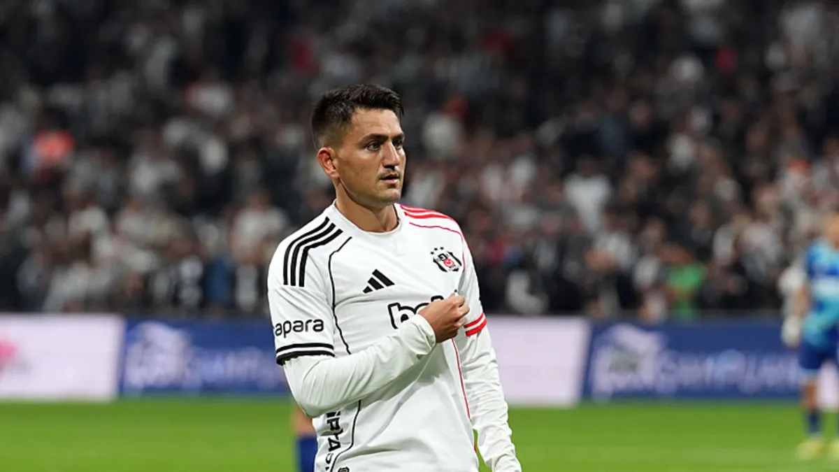 Beşiktaş'a şok! Yıldız futbolcu sakatlandı