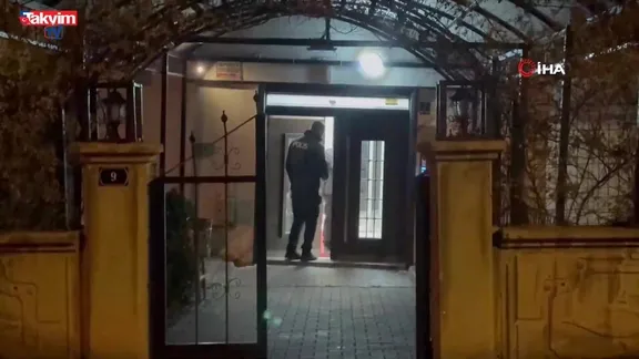 Baba-oğul arasındaki kavga kanlı bitti: 1'i ağır 2 yaralı