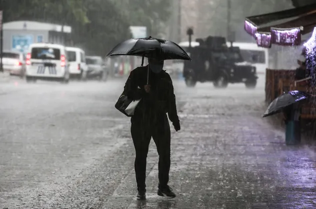 HAVA DURUMU | Meteoroloji tarih vererek uyardı! Kuvvetli sağanak geliyor... 26-30 Aralık 2021