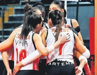 Eczacıbaşı Vakıfbank’ı yıktı
