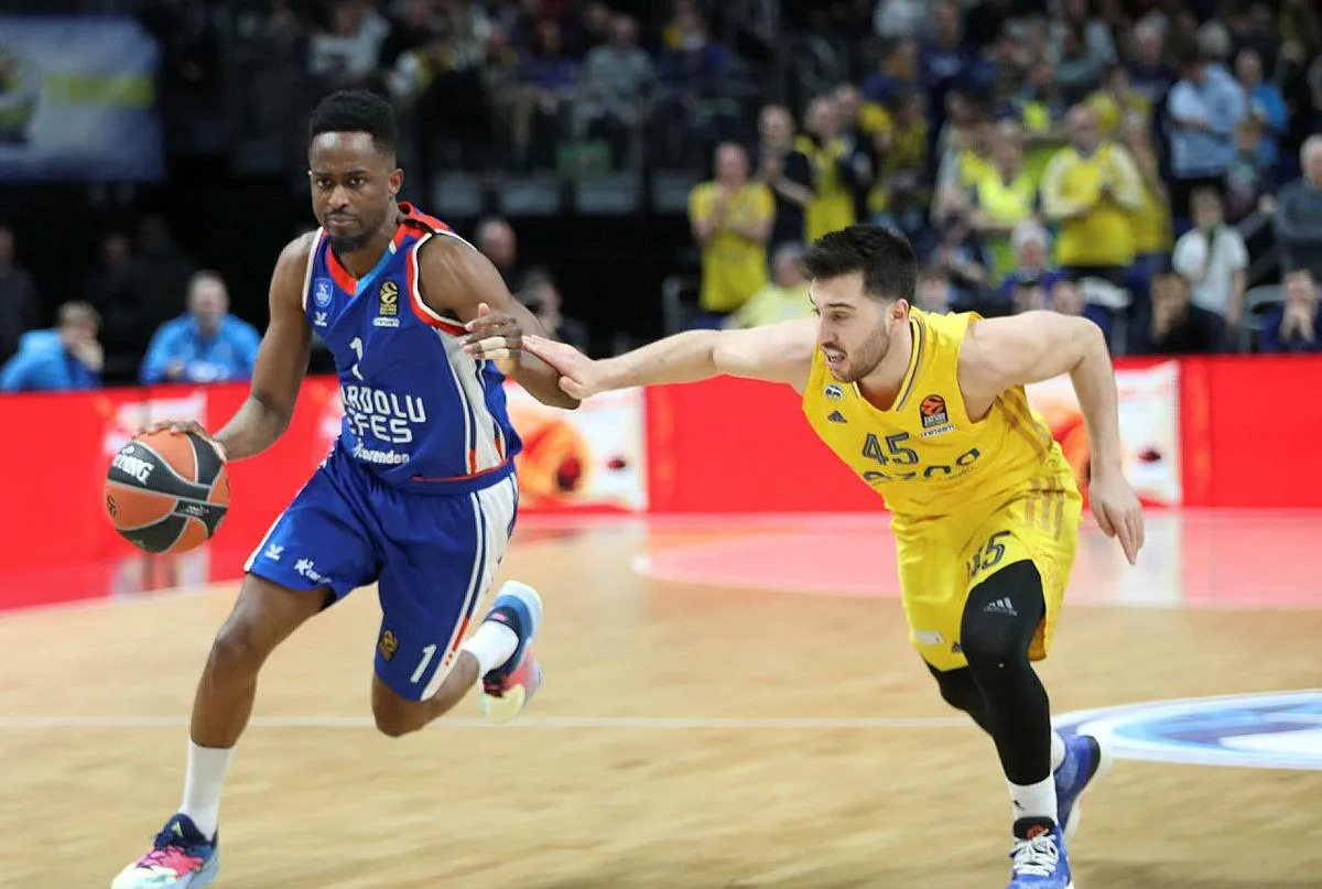 Anadolu Efes son saniyede yıkıldı!