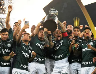 Copa Libertadores Melo’nun ellerinde yükseldi