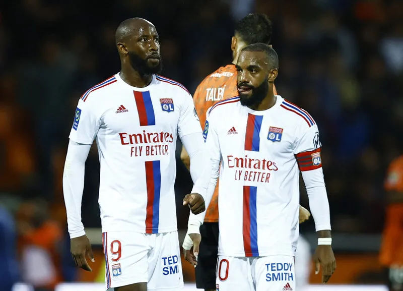 Galatasaray'a o transferde dev rakip! - 13