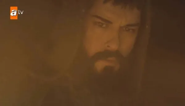 kurulus-osmanda-nefes-kesen-sahne-osman-bey-vezir-alemsah-ve-tekfurlarin-planini-darmadagin-etti-1640805126246.jpg Kuruluş Osman’da nefes kesen sahne: Osman Bey, Vezir Alemşah ve tekfurların planını darmadağın etti!-2