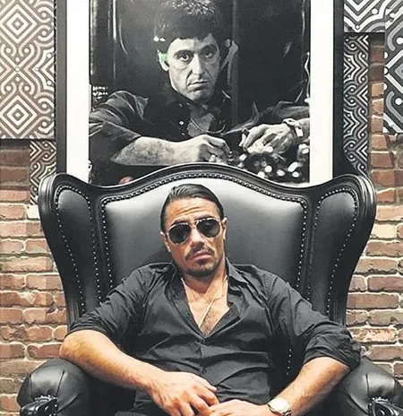 Nusret'in garsonları ayaklandı! 40 bin dolarlık bahşiş için,milyon dolarlık ceza gündemde-1