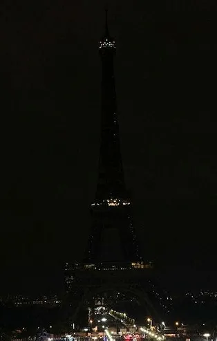 Avrupa'daki enerji krizi Eyfel'i kararttı!