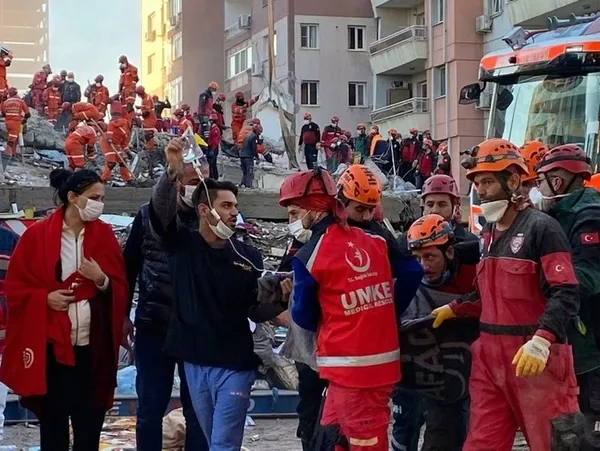 1660464730492.jpg İzmir depremi sonrası korkutan uyarı! Uzman isim 2 bölgeye dikkat çekti: Bu faylar deprem üretecek...-6