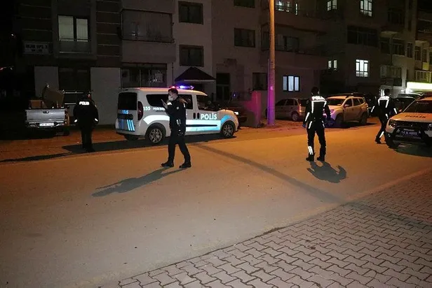 sehir-eskiyalari-boluda-112-acil-saglik-ekibine-silahli-saldiri-1609354548832.jpeg Şehir eşkıyaları! Bolu'da 112 Acil Sağlık ekibine silahlı saldırı...-2