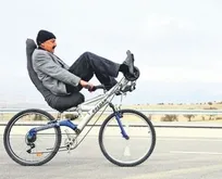 Almanya’dan Elazığ’a ilginç dönüş! Yatarak bisiklet kullanılan tasarladı