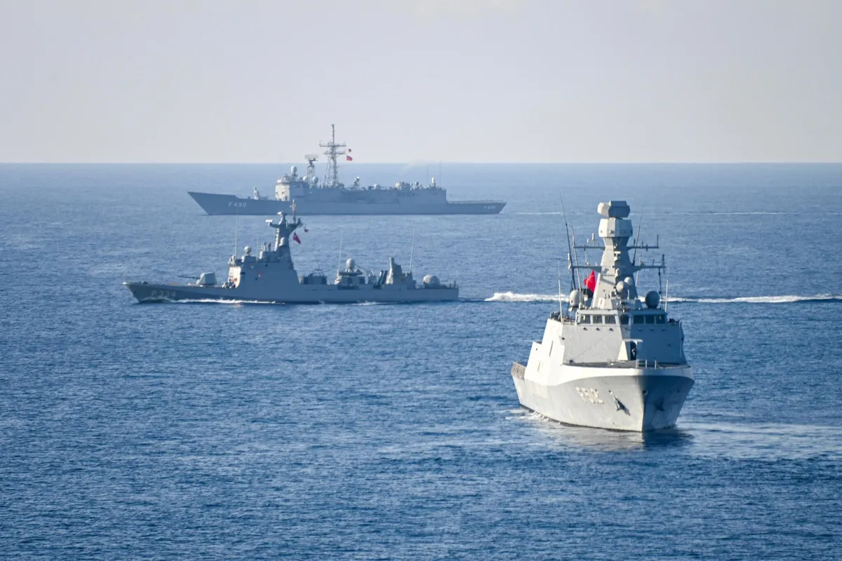 MSB'den Yunanistan'a adalar mesajı: Antlaşmalardan kaynaklanan yükümlülüklerinize riayet edin-5