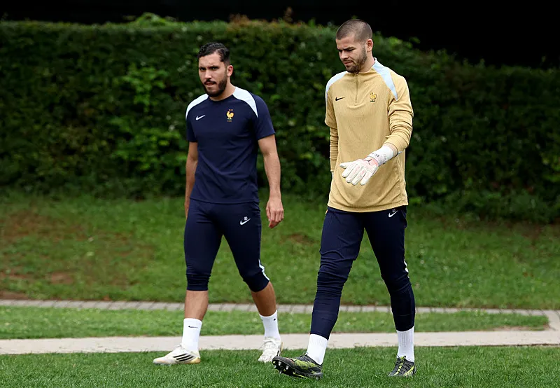 Galatasaray'a 30 milyon euroluk kaleci! Tüm adayları unutun - 24