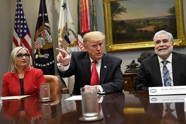 ABD Başkanı Trump duvarda ısrarlı-5