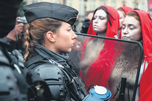 Fransa'da sarı yelekliker durmak bilmiyor!-4