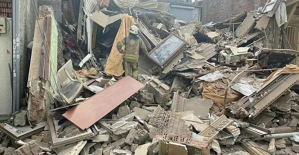 İstanbul Fatih’te metruk bina çöktü! O anlar ortaya çıktı